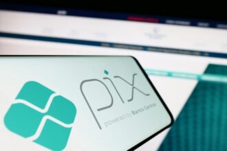 antecipar o salário via PIX