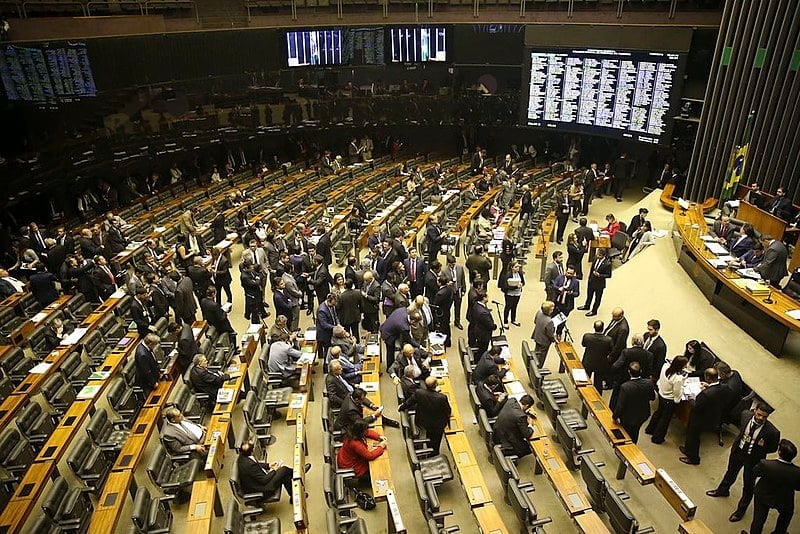 o-que-faz-um-senador