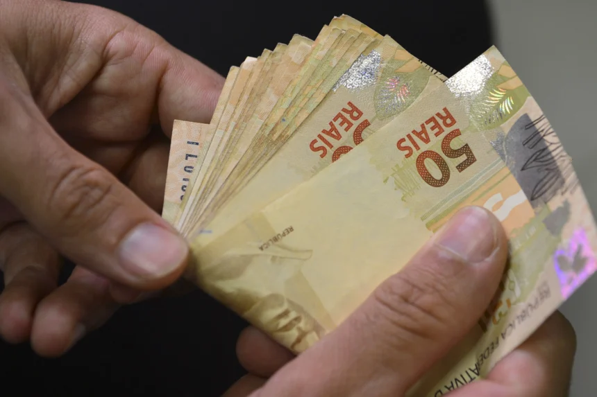 O Impacto do Reajuste do Salário Mínimo no Brasil em 2025