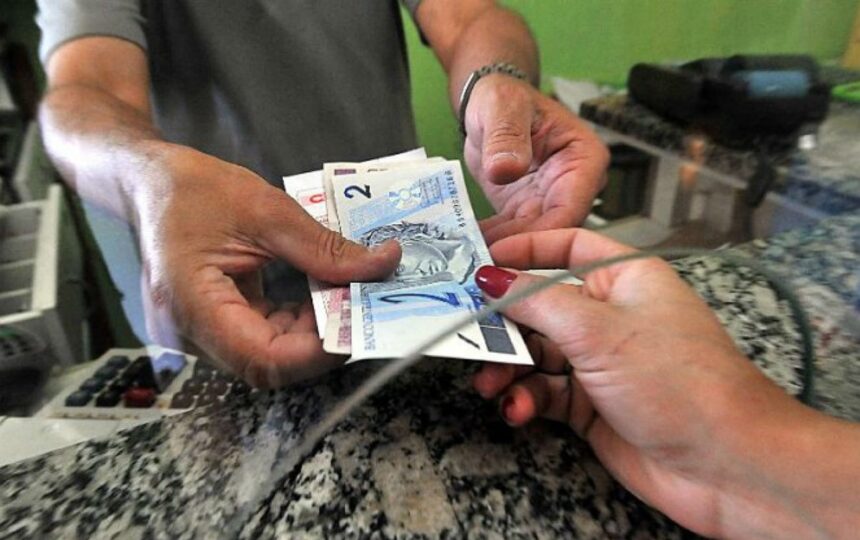 salário-mínimo-na-economia