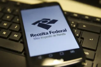 em fila de restituição no Imposto de Renda 2025